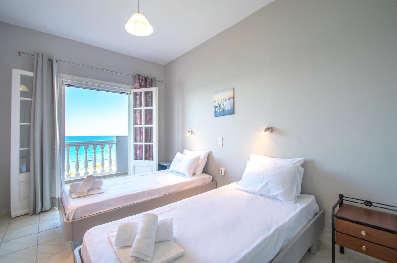 Bellezza Del Mare Apartamento Amoudi Exterior foto